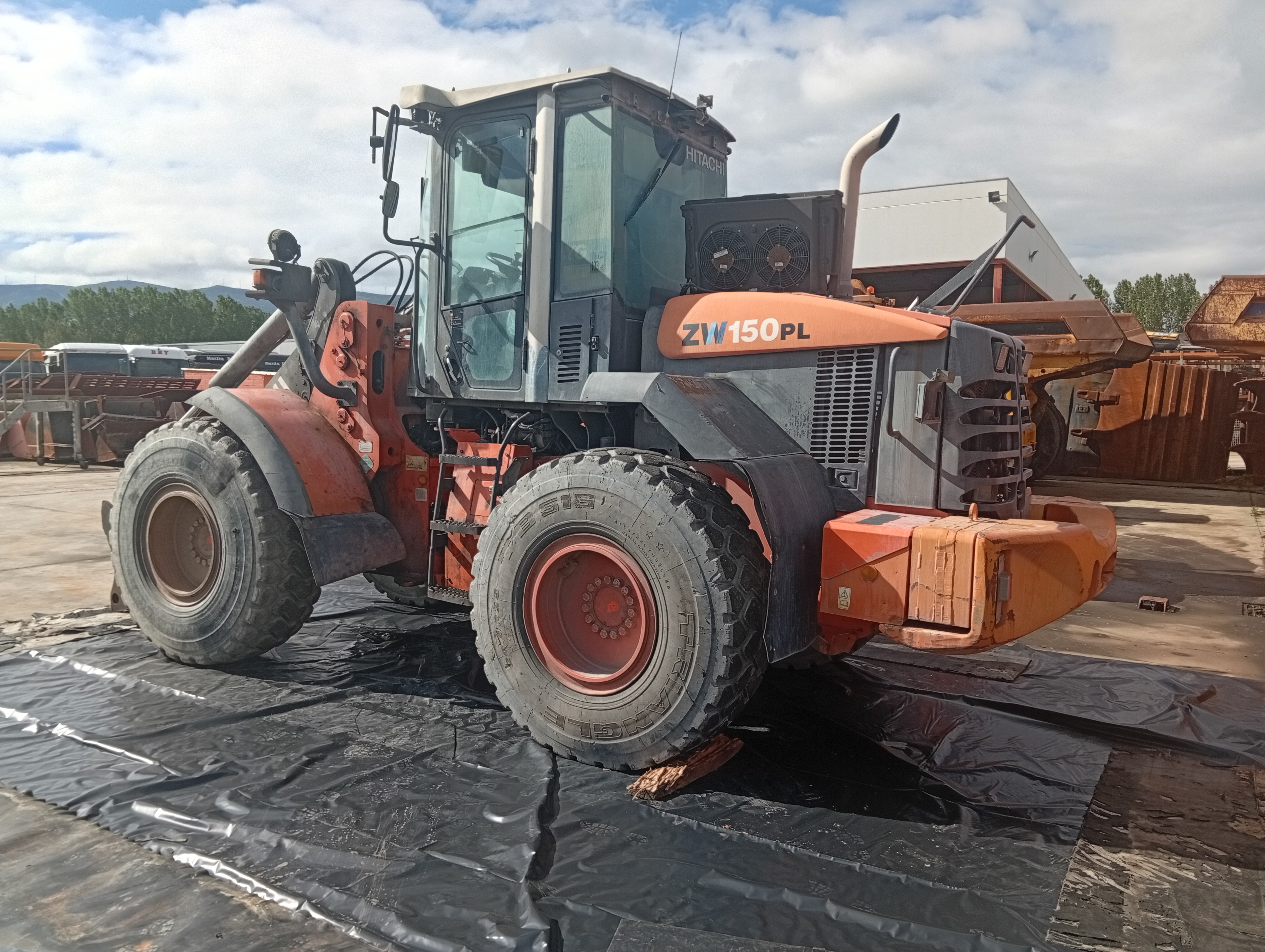 CARGADORA HITACHI ZW150PL