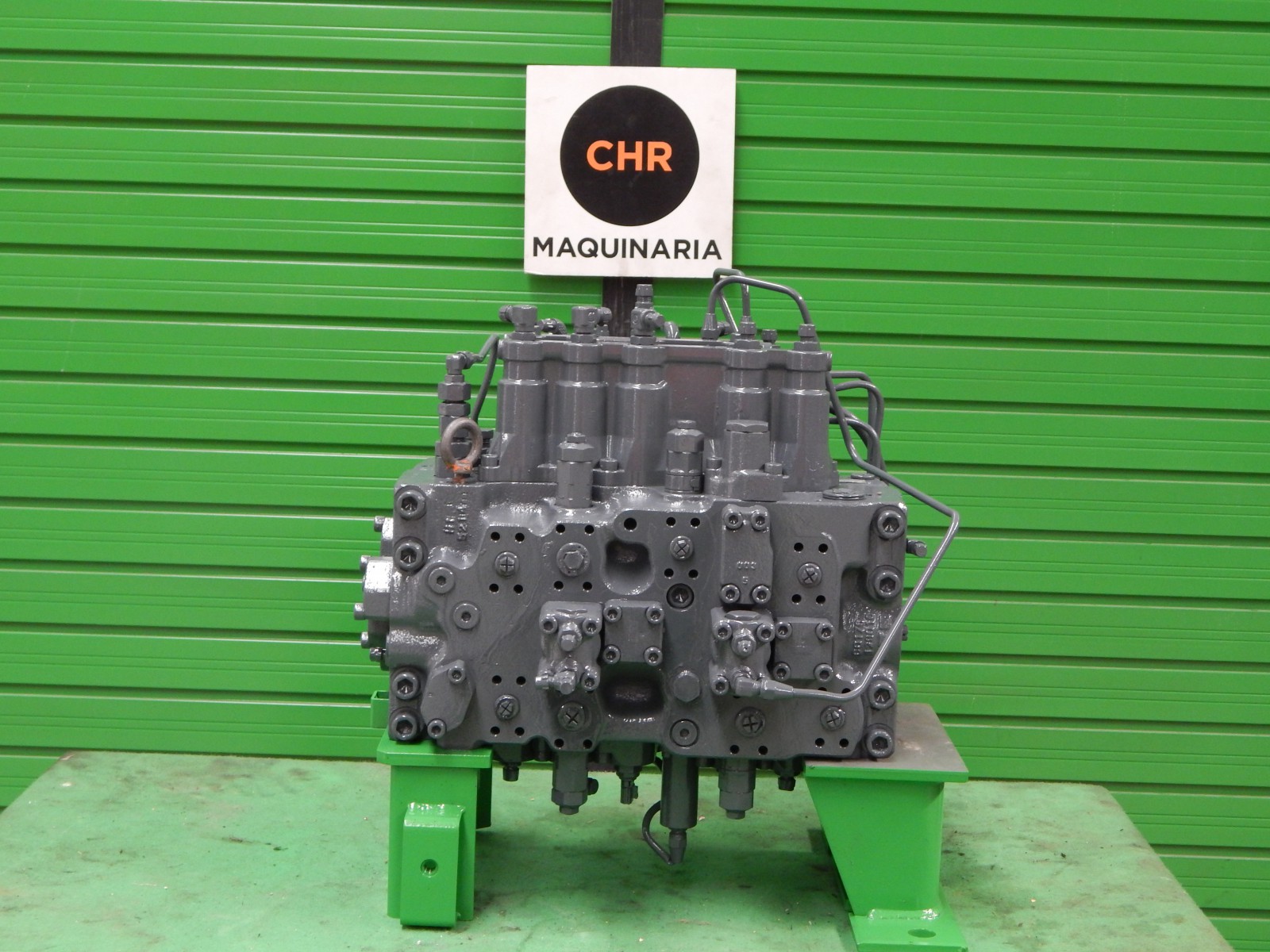 Valve HITACHI ZX210-3  225-3  240-3