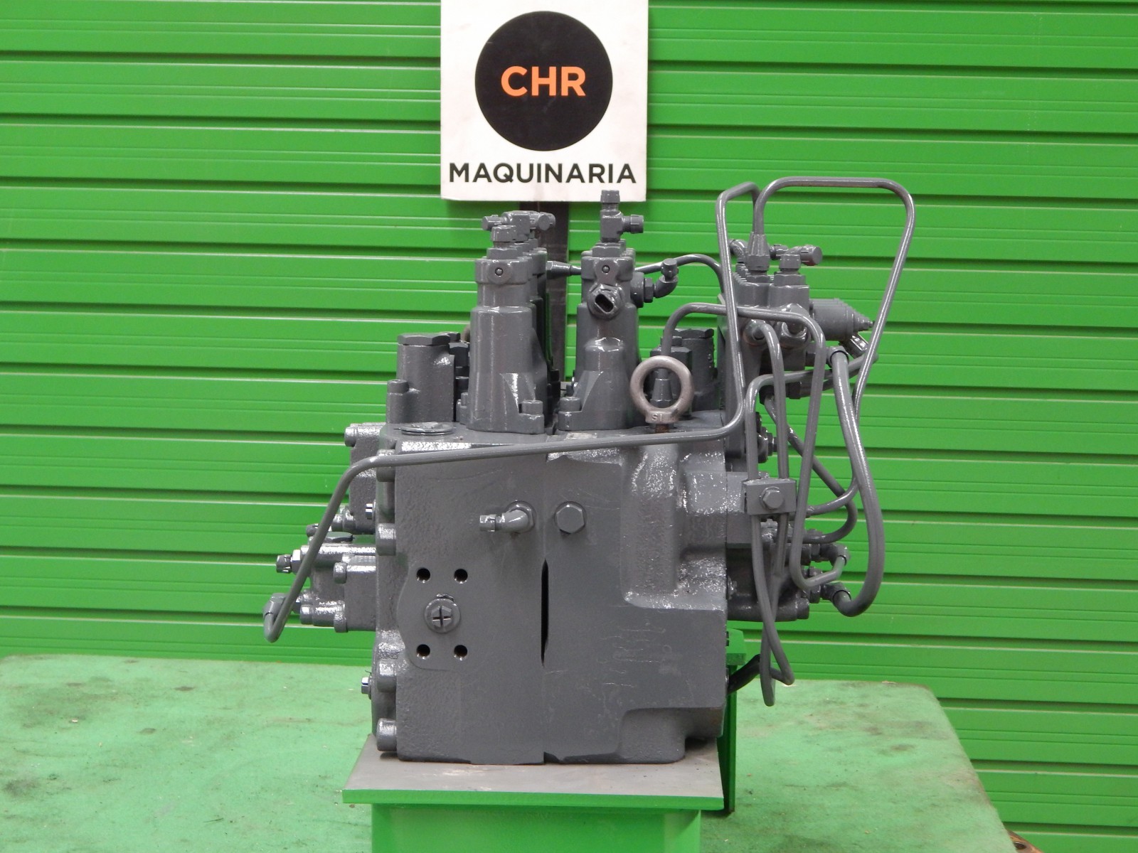 Valve HITACHI ZX210-3  225-3  240-3