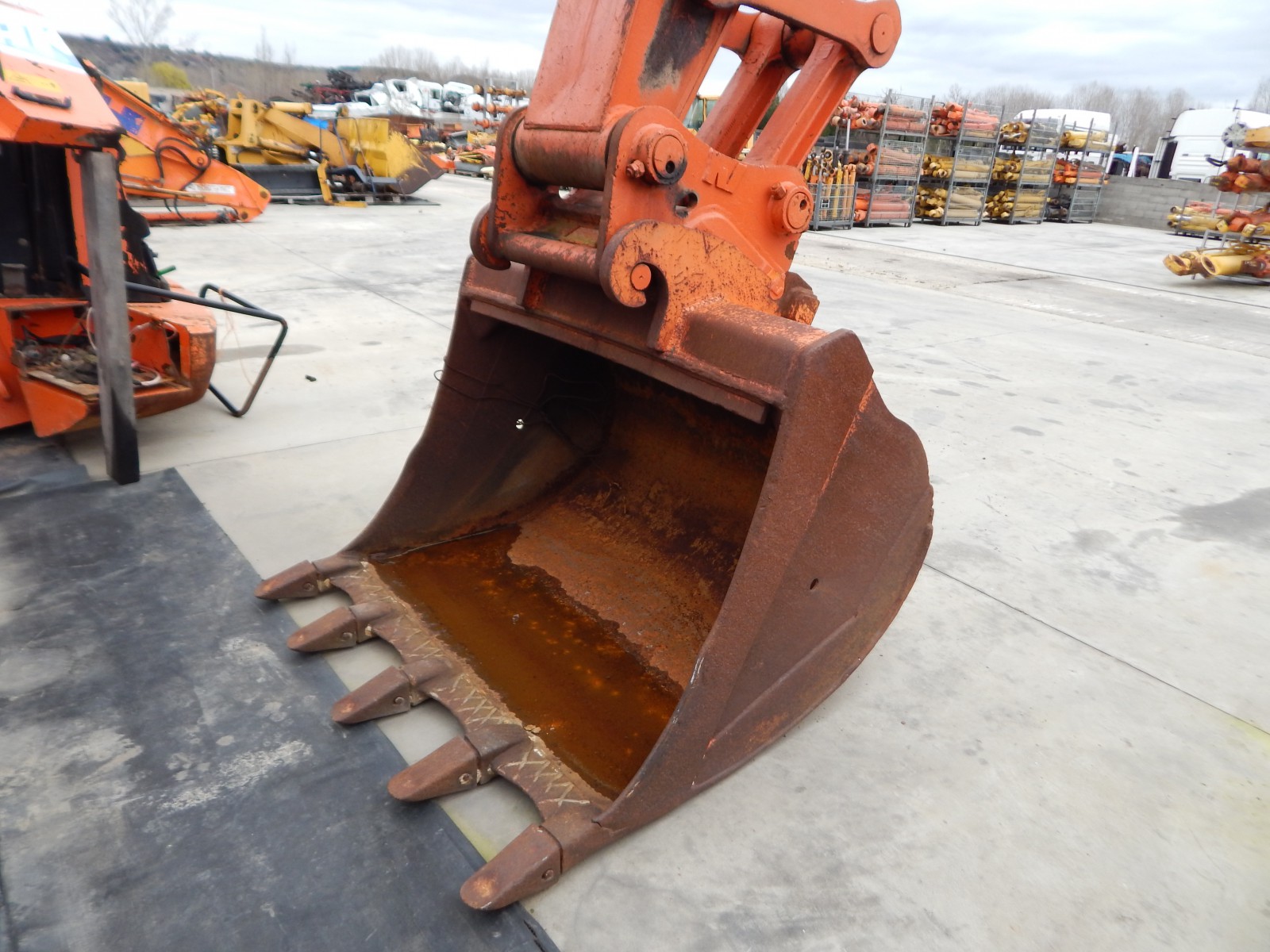 Bucket  Other HITACHI FH240.3
