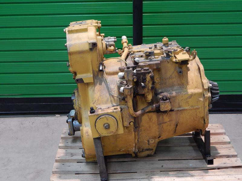 Transmissions KOMATSU D65EX12 14Z-15-00010
