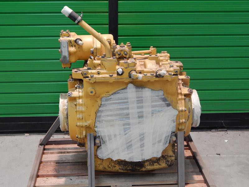 Transmissions KOMATSU D85A12 154-15-11004