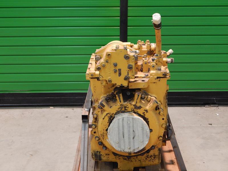 Transmissions KOMATSU D85A12 154-15-11004