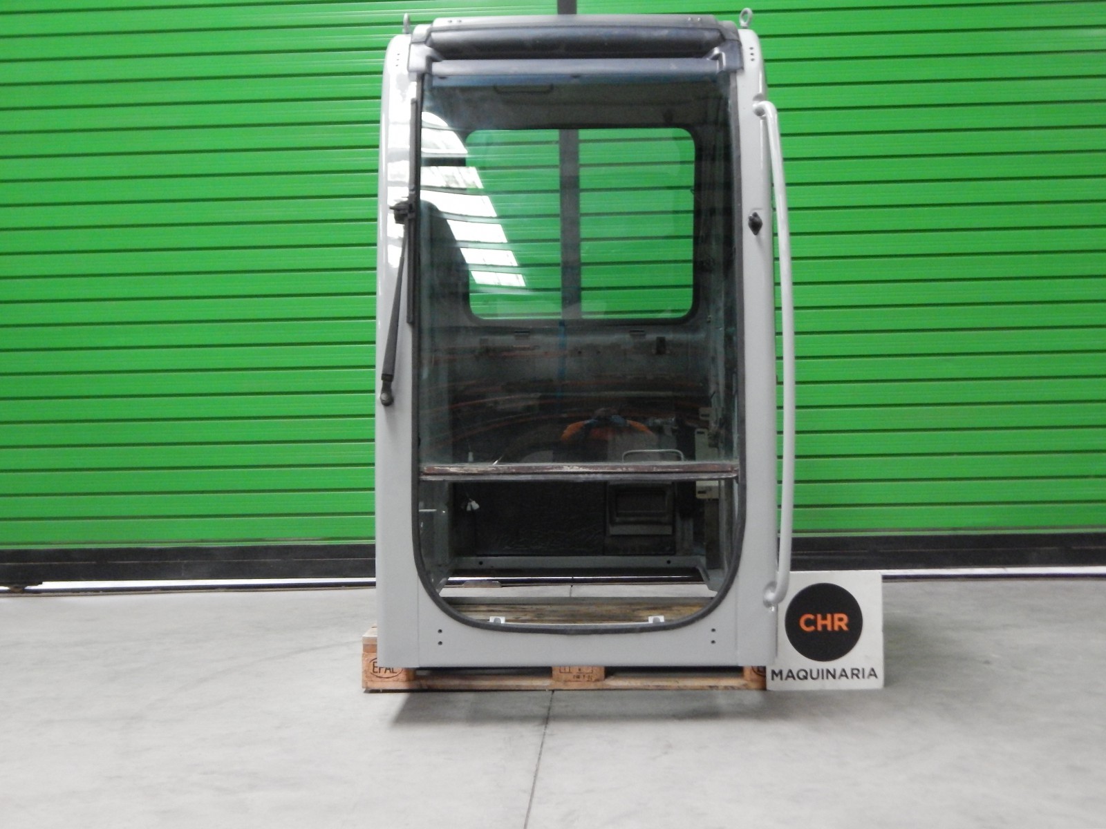Cab  Other NEW HOLLAND E305 72220329