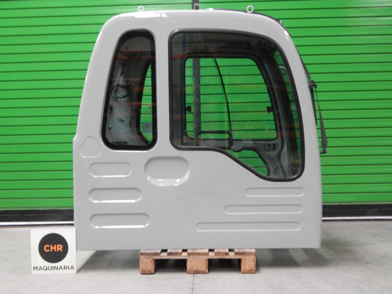 Cab  Other NEW HOLLAND E305 72220329